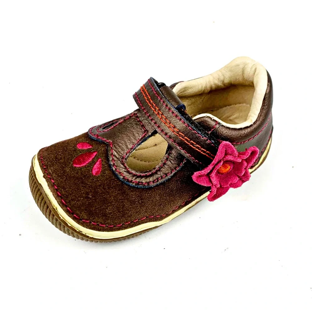 Stride Rite Teagan Brown Suede T Strap Mary Janes Size 4.5